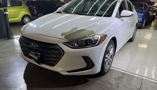 Hyundai • Elantra