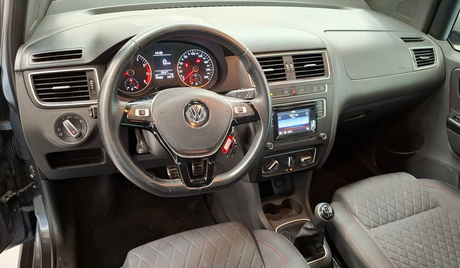 Volkswagen Crossfox 1.6 16V CROSSFOX HIGHLINE Hatchback 2016