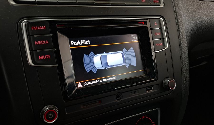 Volkswagen Crossfox 1.6 16V CROSSFOX HIGHLINE Hatchback 2016