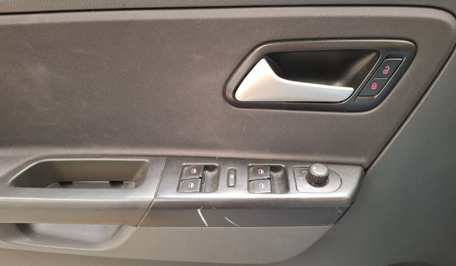 Volkswagen Crossfox 1.6 16V CROSSFOX HIGHLINE Hatchback 2016