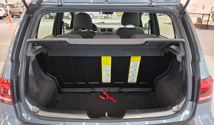 Volkswagen Crossfox 1.6 16V CROSSFOX HIGHLINE Hatchback 2016