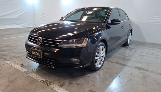 Volkswagen • Jetta