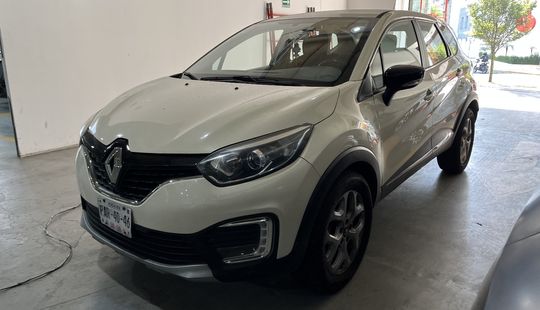 Renault • Captur