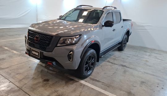 Nissan • Frontier