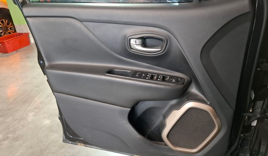 Jeep Renegade 1.8 LONGITUDE AUTO Suv 2018