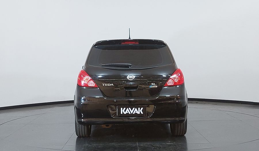 Nissan Tiida 1.8 FLEX SL AUTO Hatchback 2013