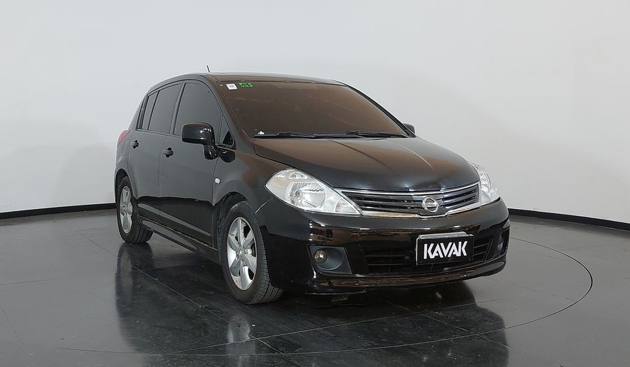 Nissan Tiida 1.8 FLEX SL AUTO Hatchback 2013