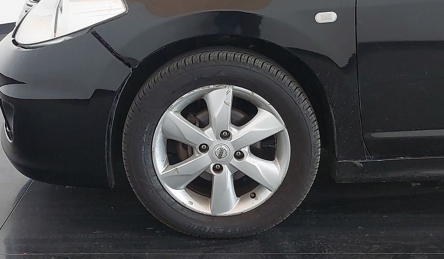 Nissan Tiida 1.8 FLEX SL AUTO Hatchback 2013