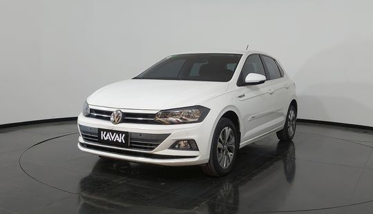 Volkswagen • Polo