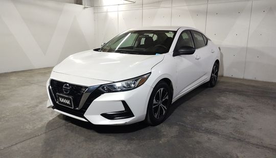 Nissan • Sentra