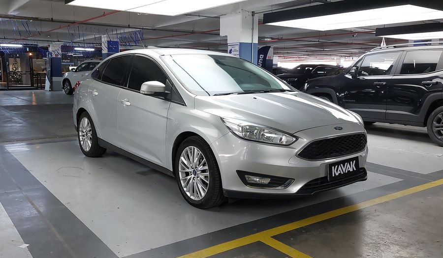 Ford Focus 2.0 SE PLUS SEDAN AT Sedan 2016