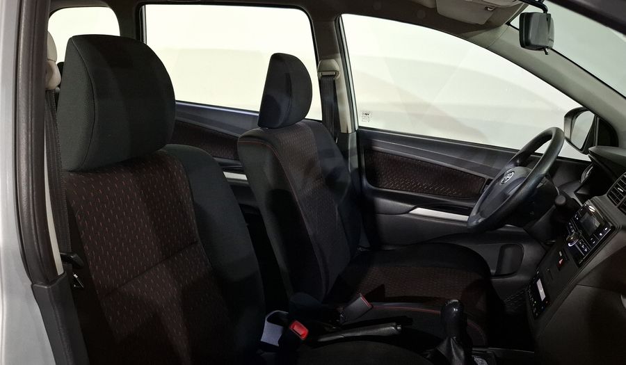 Toyota Avanza 1.5 LE Minivan 2021