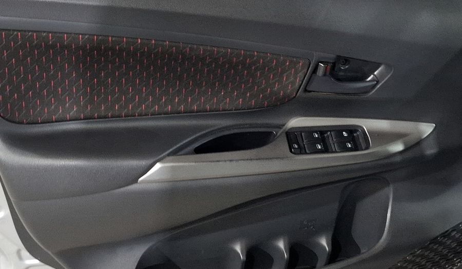 Toyota Avanza 1.5 LE Minivan 2021