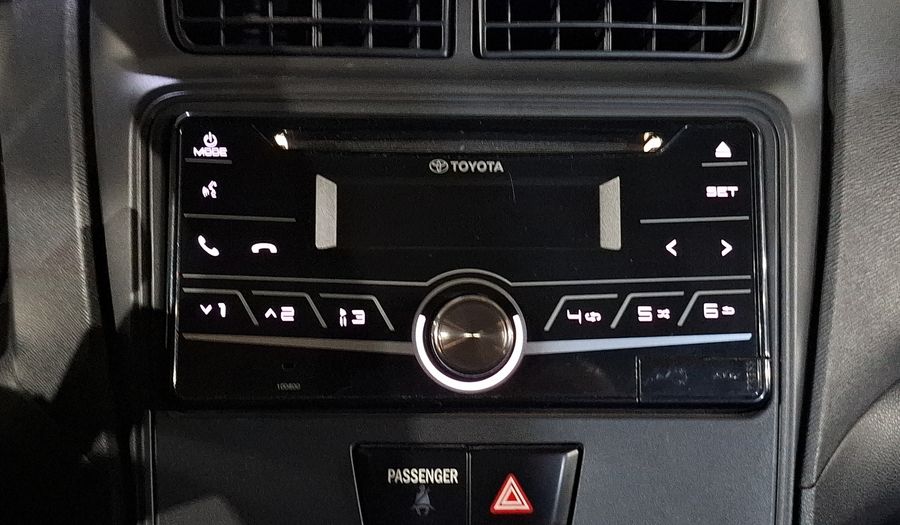 Toyota Avanza 1.5 LE Minivan 2021