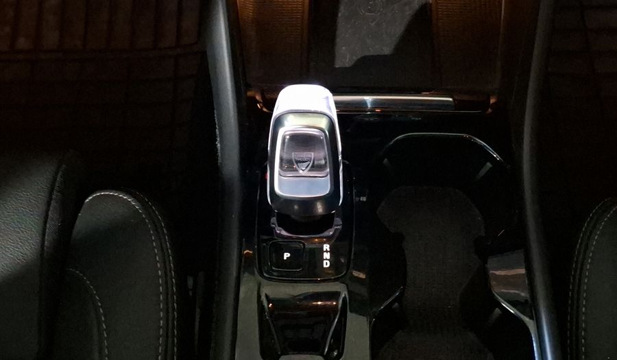 Volvo Xc40 2.0 B4 MHEV ULTIMATE AUTO Suv 2024