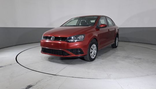 Volkswagen • Vento