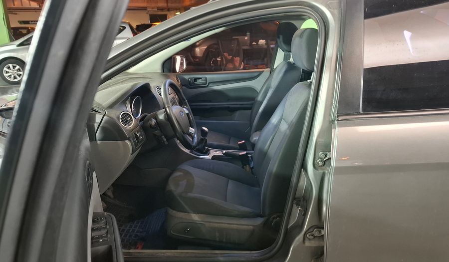 Ford Focus Ii 2.0 TREND PLUS Sedan 2011