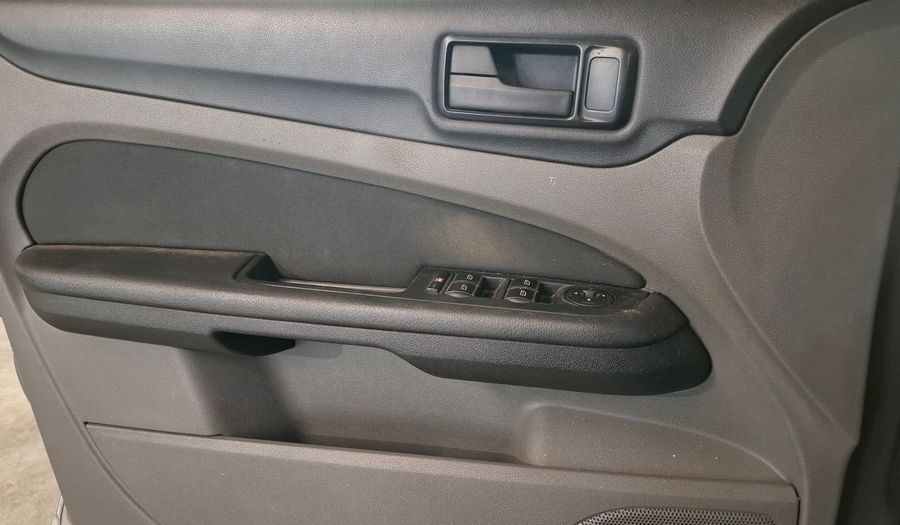 Ford Focus Ii 2.0 TREND PLUS Sedan 2011