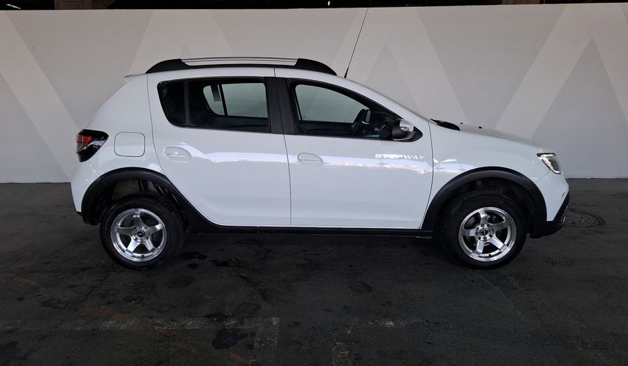 Renault Stepway 1.6 INTENS MT Hatchback 2023