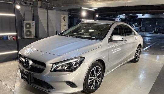 Mercedes Benz • Clase CLA