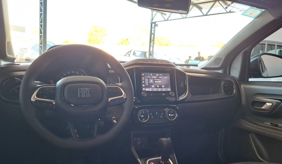 Fiat Strada 1.3 CABINA DOBLE VOLCANO CVT Pickup 2024