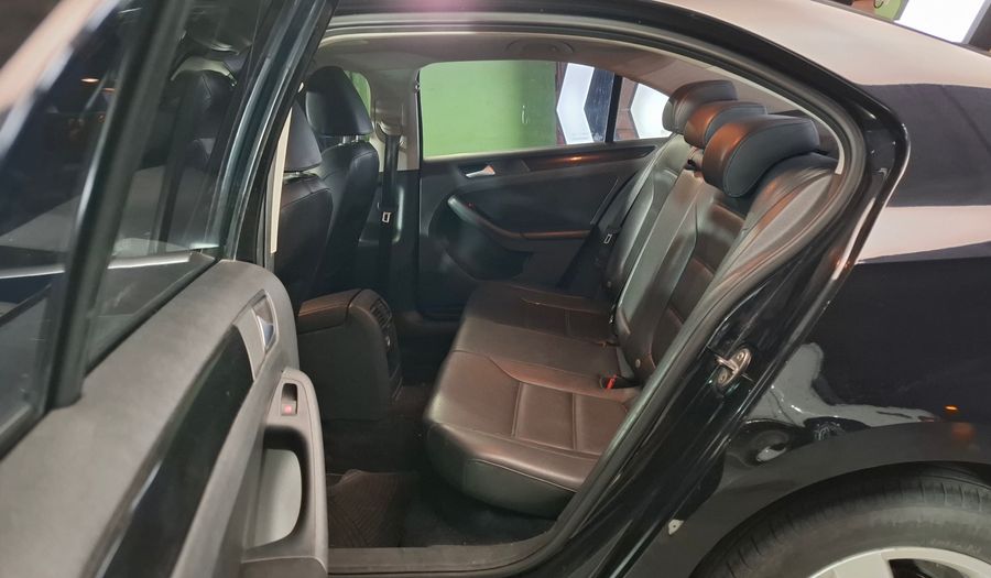 Volkswagen Vento 2.5 LUXURY MY15 Sedan 2014