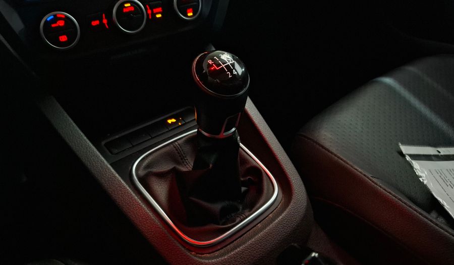 Volkswagen Vento 2.5 LUXURY MY15 Sedan 2014