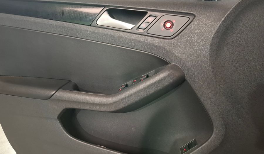 Volkswagen Vento 2.5 LUXURY MY15 Sedan 2014