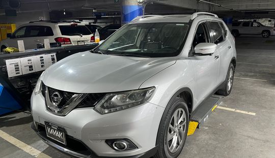 Nissan • X-Trail