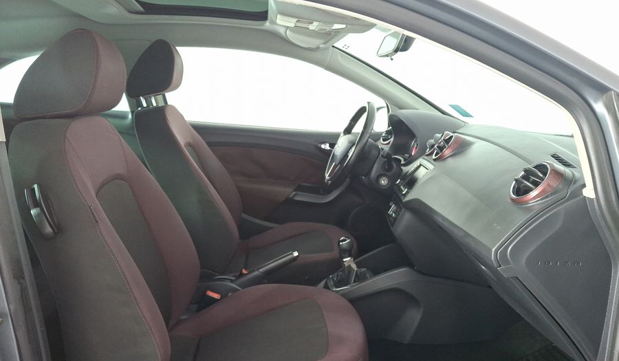 Seat Ibiza 1.6 STYLE MT FULL LINK Hatchback 2016