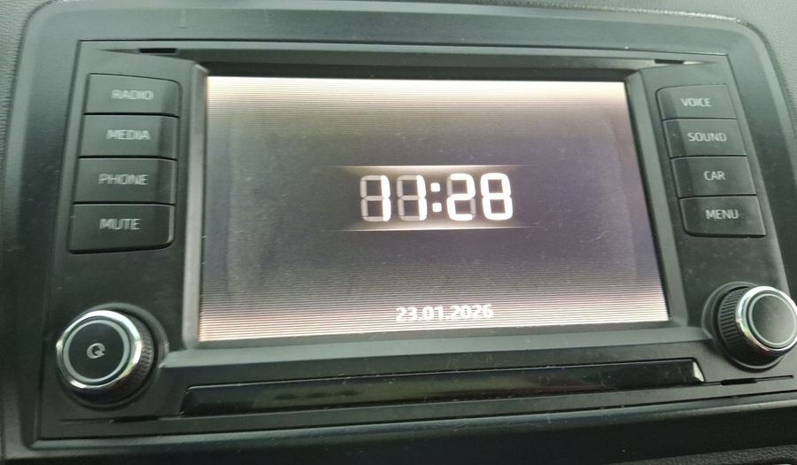 Seat Ibiza 1.6 STYLE MT FULL LINK Hatchback 2016