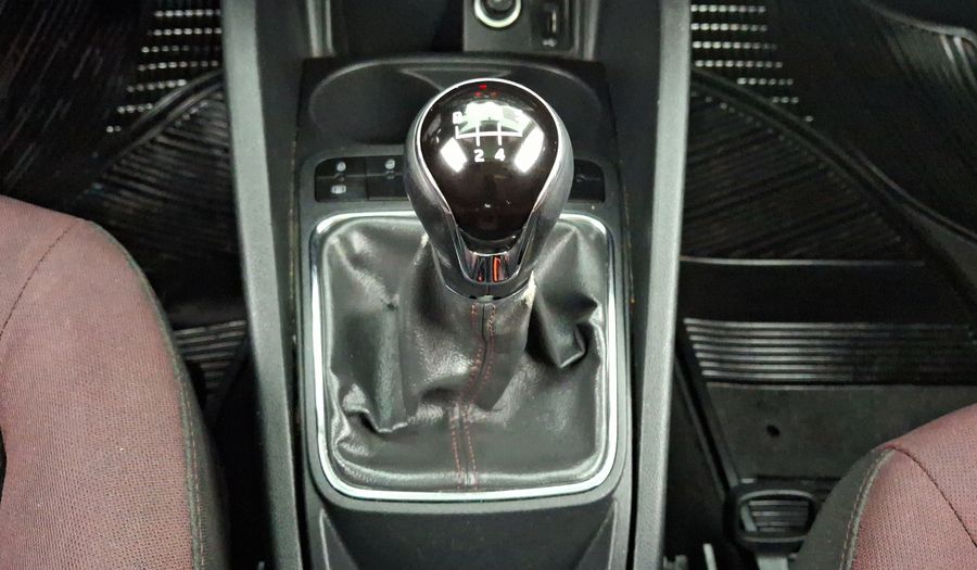 Seat Ibiza 1.6 STYLE MT FULL LINK Hatchback 2016