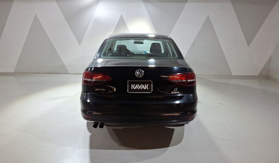 Volkswagen Jetta 2.0 MT Sedan 2016