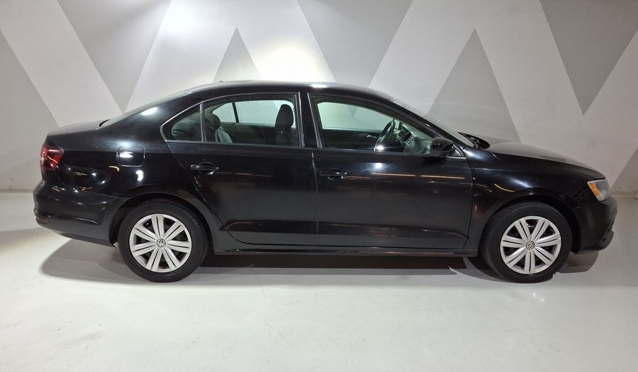 Volkswagen Jetta 2.0 MT Sedan 2016