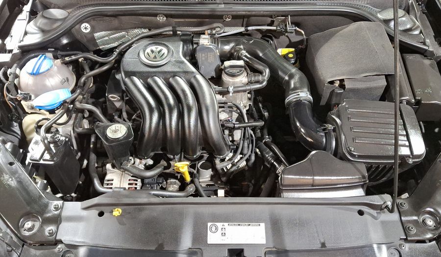Volkswagen Jetta 2.0 MT Sedan 2016