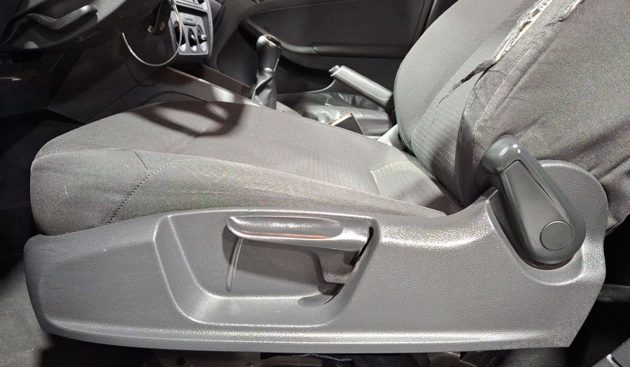 Volkswagen Jetta 2.0 MT Sedan 2016