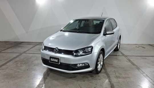 Volkswagen • Polo