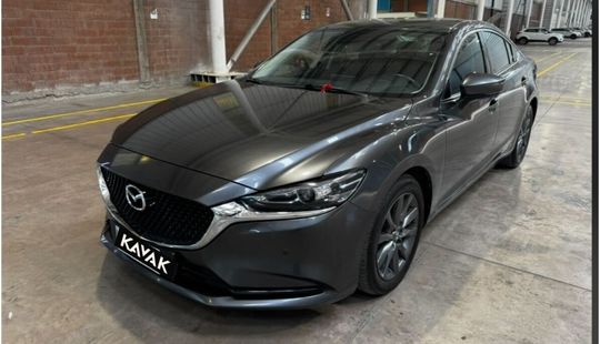 Mazda • Mazda 6