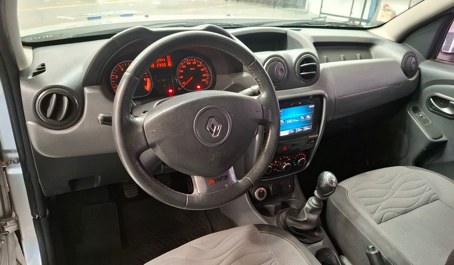 Renault Duster 2.0 16V LUXE 4WD NAV Suv 2015