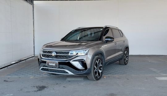 Volkswagen • Taos