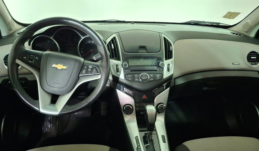 Chevrolet Cruze 1.8 AUTO LS Hatchback 2014