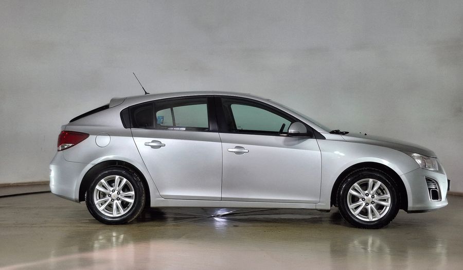 Chevrolet Cruze 1.8 AUTO LS Hatchback 2014