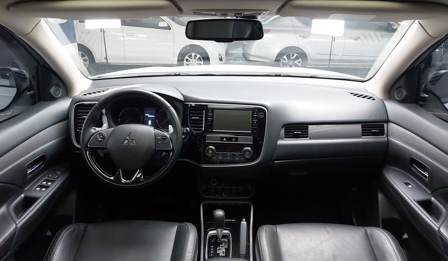 Mitsubishi Outlander 2.0 HPE CVT Suv 2019