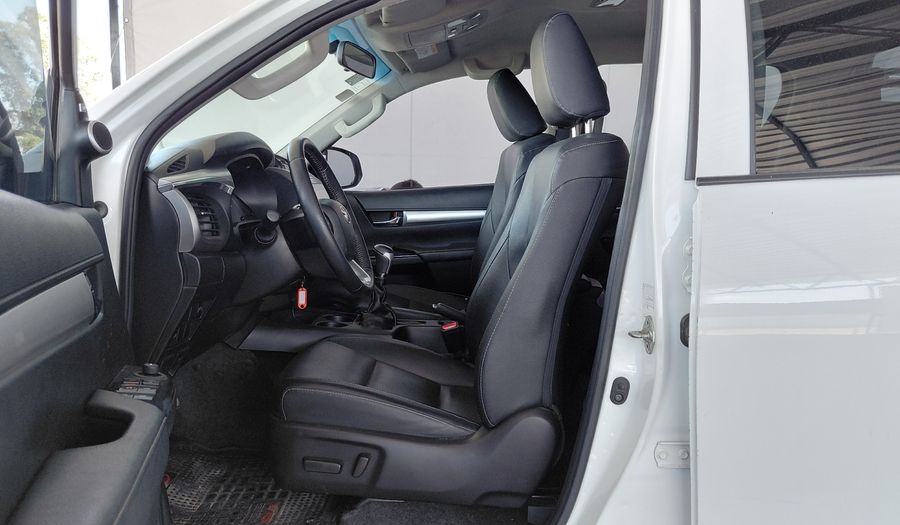 Toyota Hilux 2.4 TDI C/D DX 4WD Pickup 2017