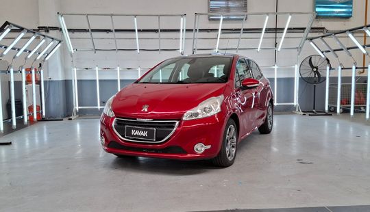 Peugeot • 208