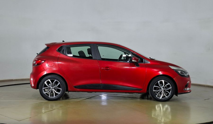 Renault Clio 1.2 EXPRESSION Hatchback 2019
