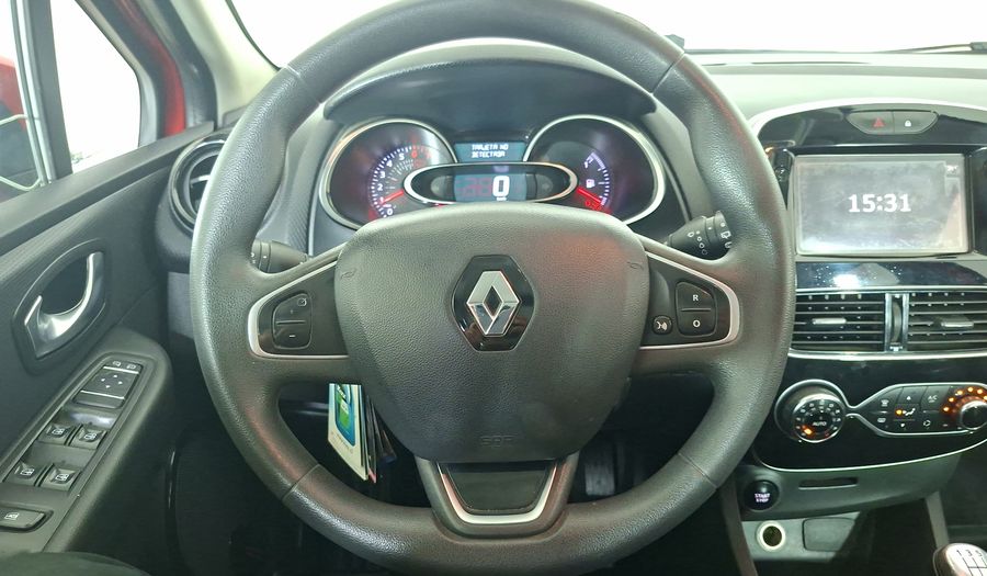 Renault Clio 1.2 EXPRESSION Hatchback 2019