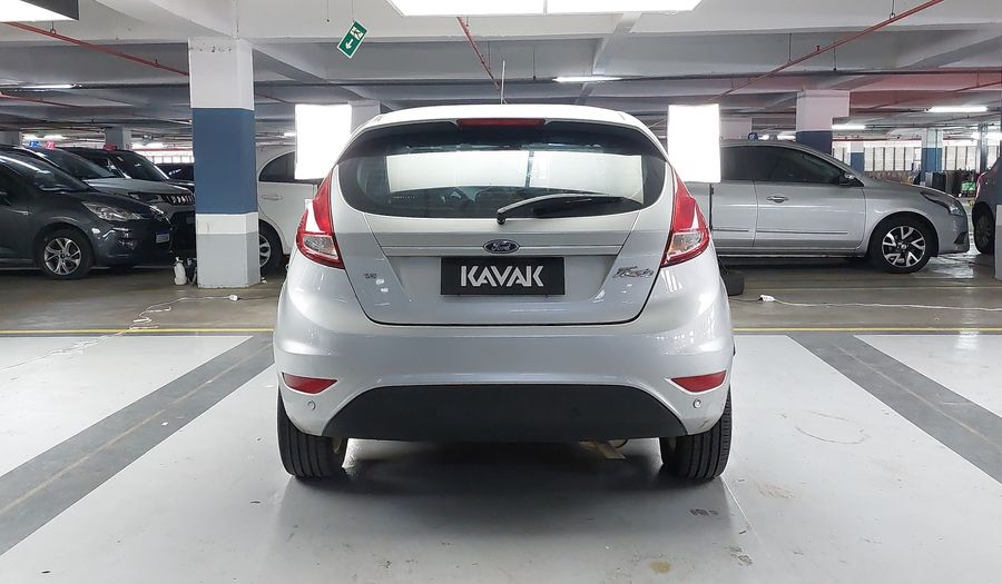 Ford Fiesta 1.6 SEL Hatchback 2017