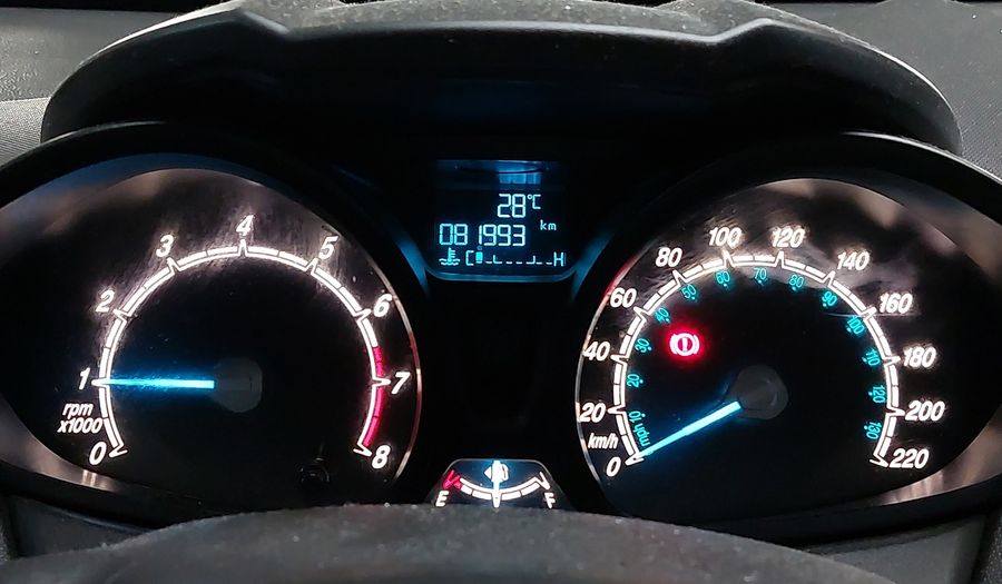 Ford Fiesta 1.6 SEL Hatchback 2017