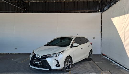 Toyota • Yaris